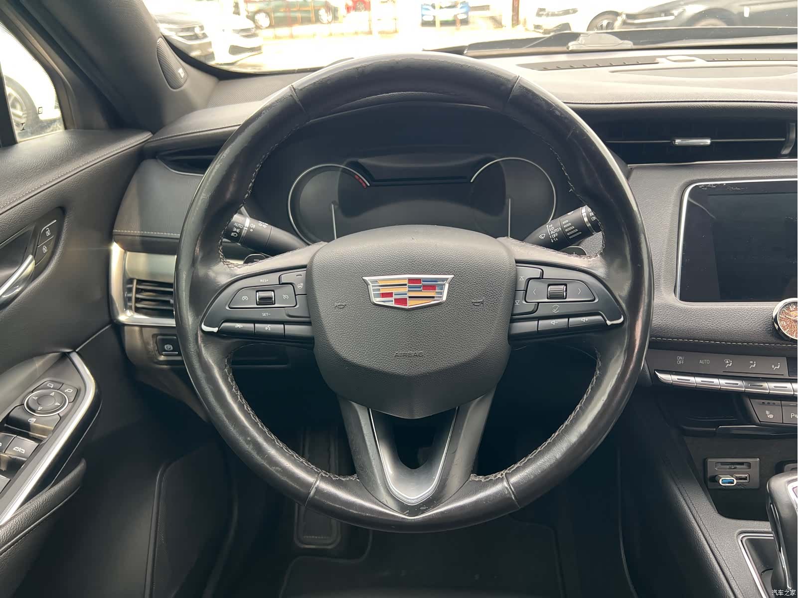 Cadillac XT4, 2019 14