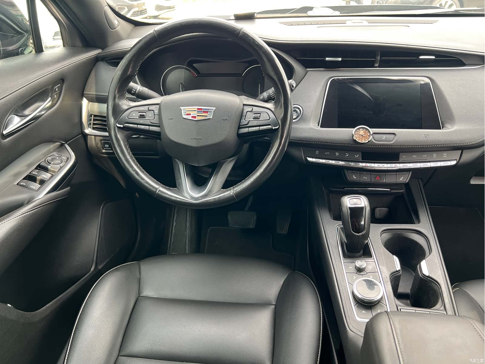 Cadillac XT4, 2019 13
