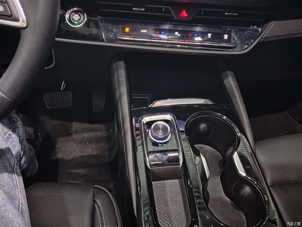 Buick Envision, 2025 12