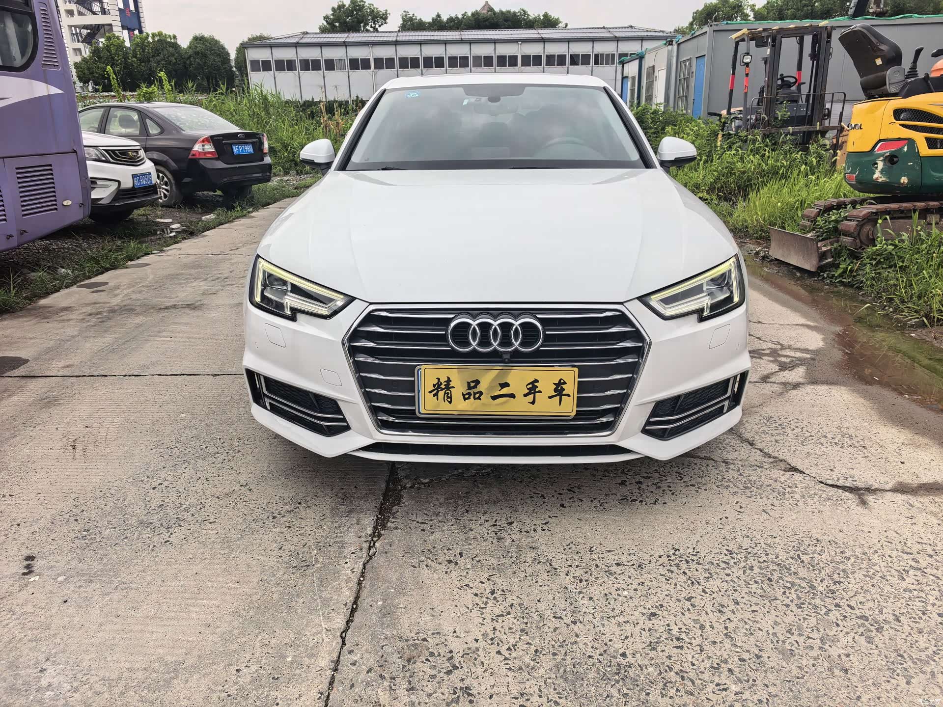 Audi A4L, 2019 1