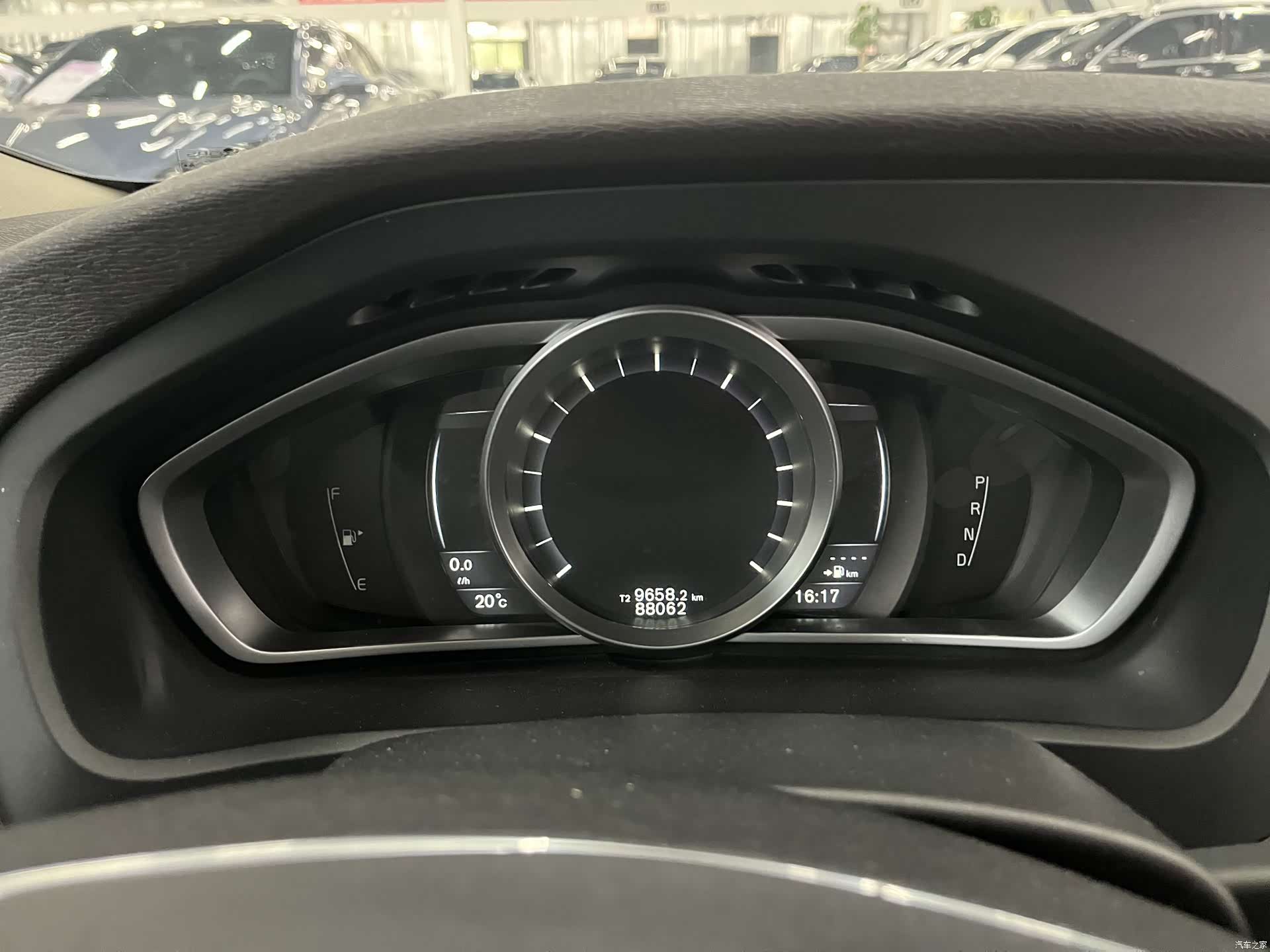 Volvo V40, 2016 все фото