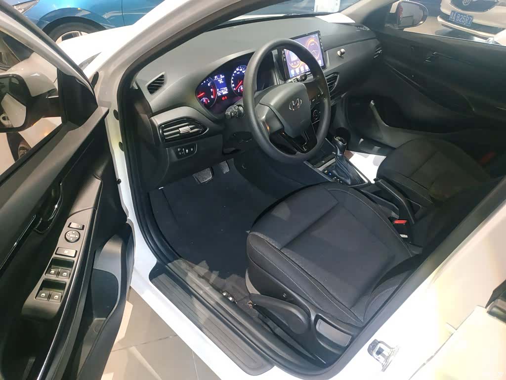 Hyundai GL, 2019 16