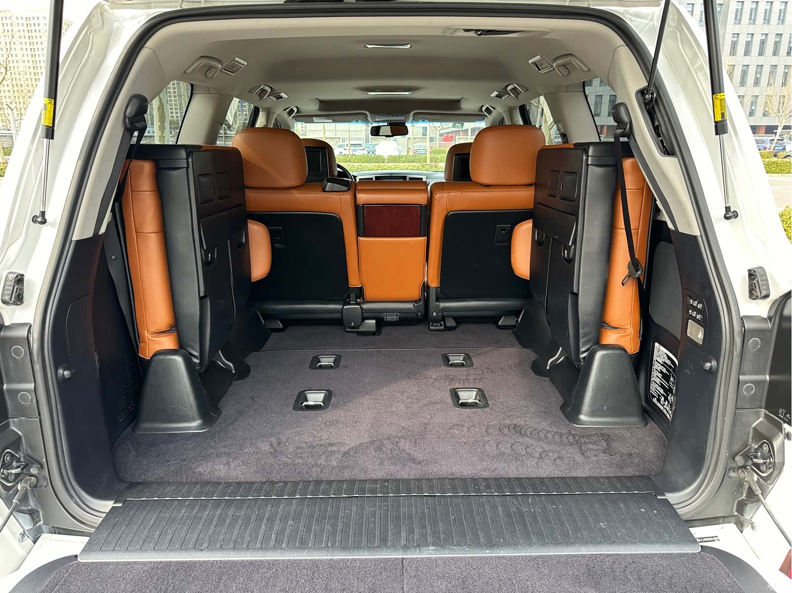 Lexus LX, 2014 17