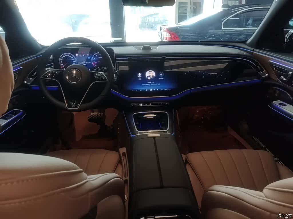 Mercedes-Benz E-Class, 2025 6