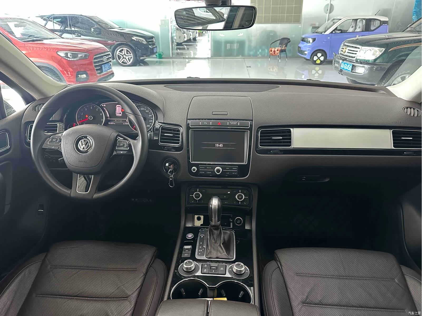 Volkswagen Touareg, 2019 12