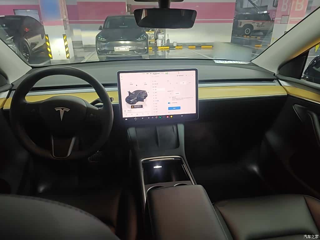 Tesla Model Y, 2023 10