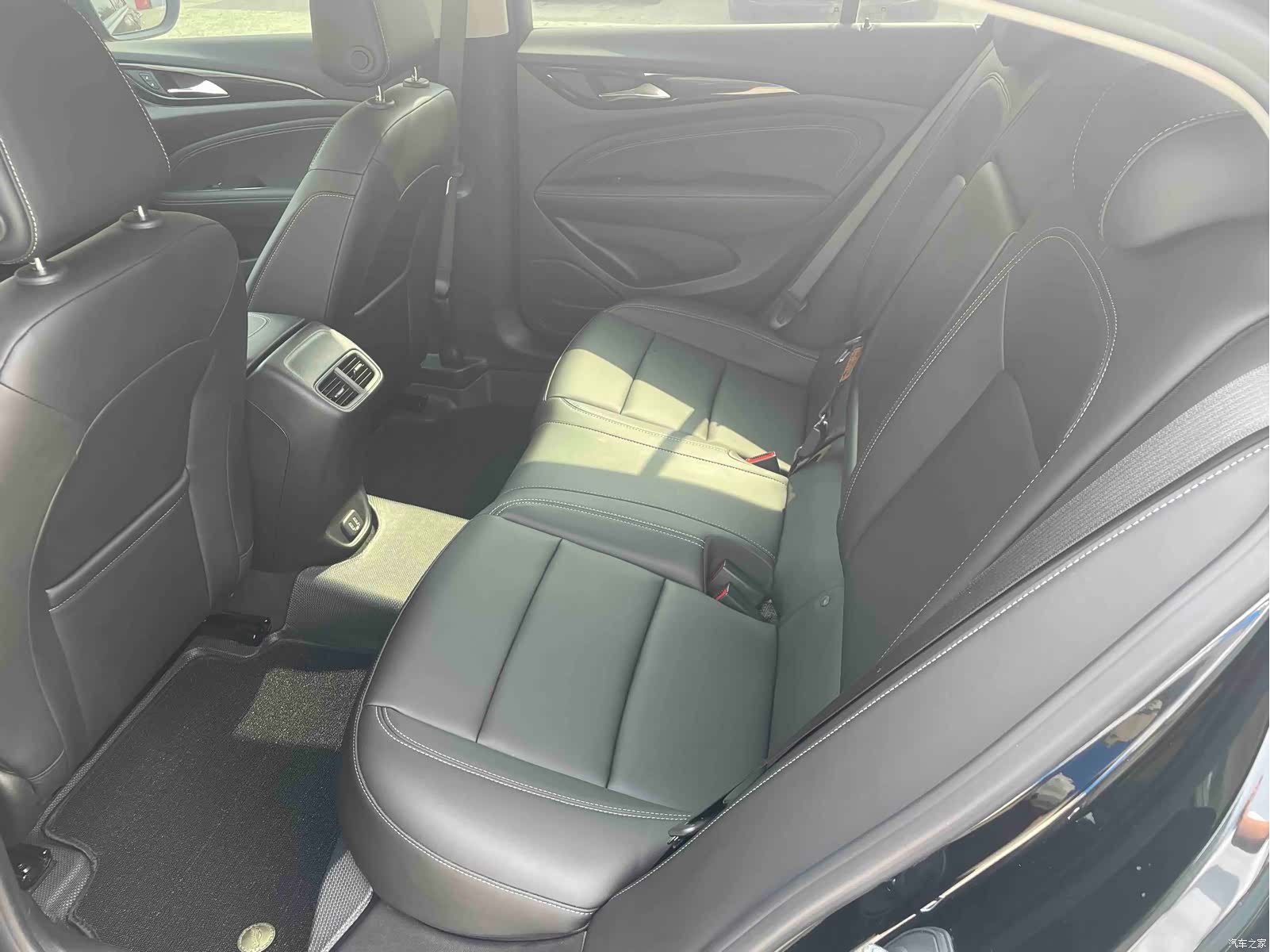 Buick Regal, 2025 6