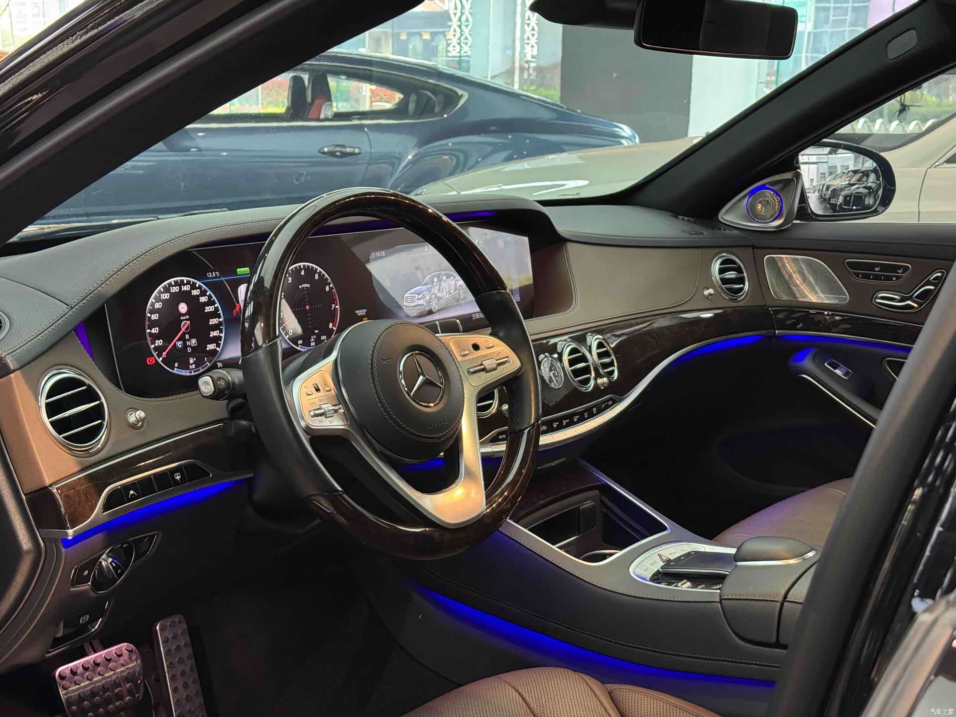 Mercedes-Benz S-Class, 2020 7