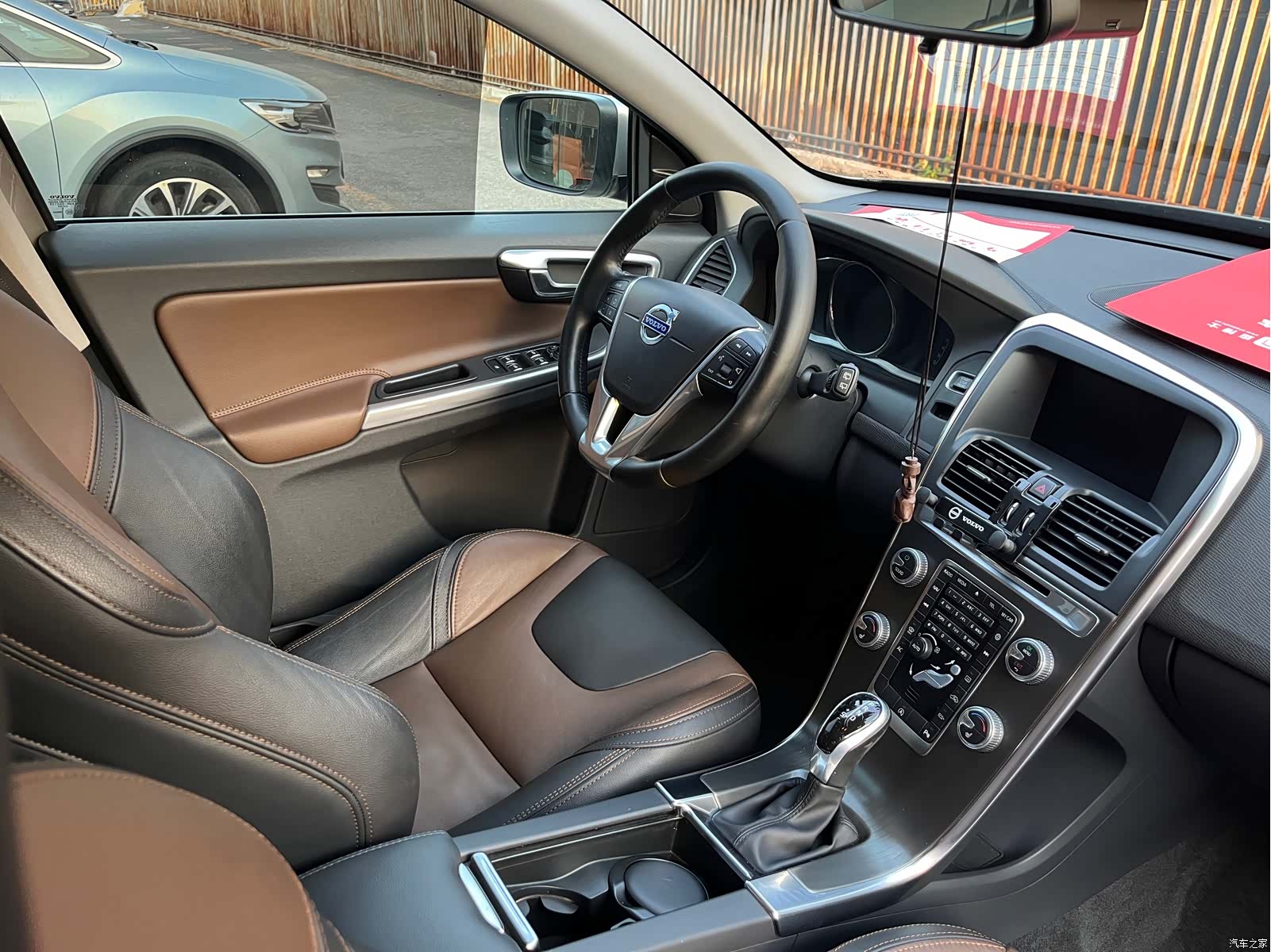 Volvo XC60, 2015 все фото