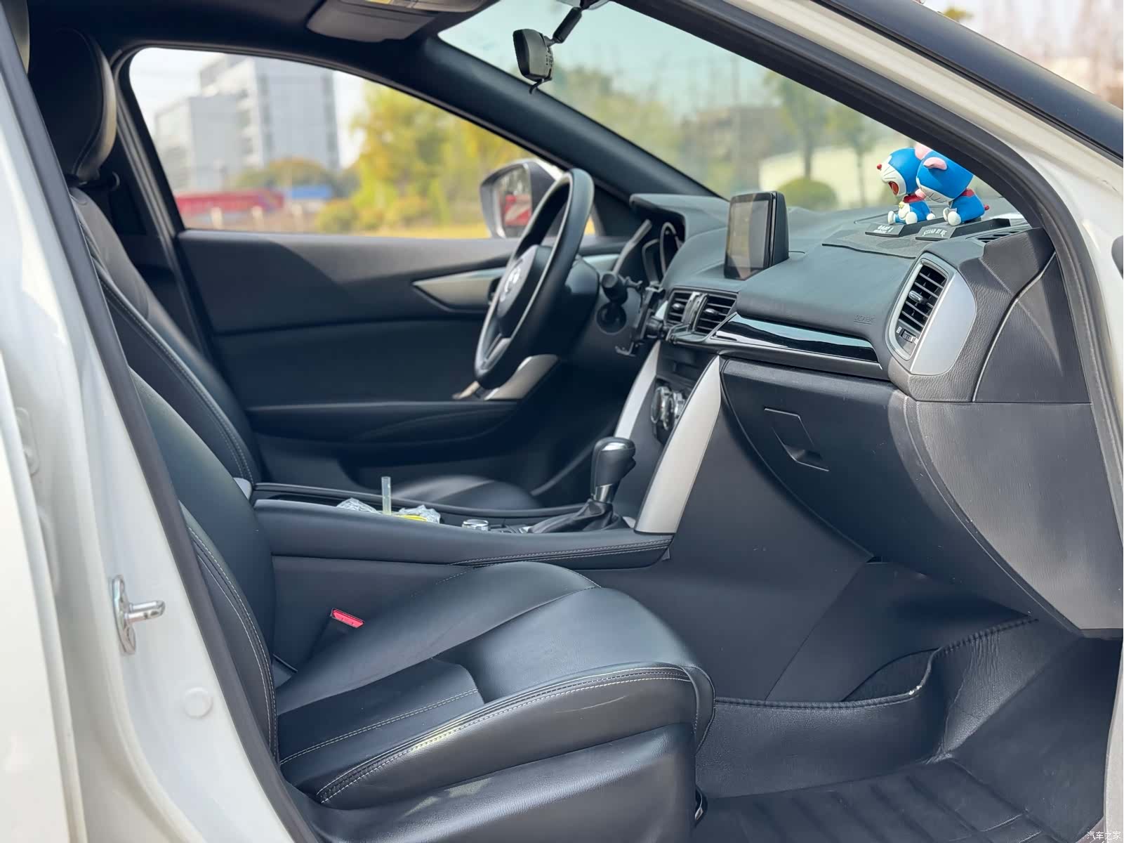 Mazda CX-4, 2016 8