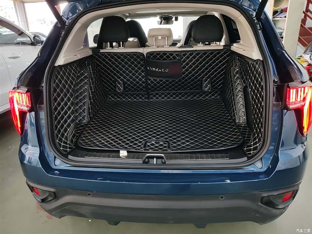 Lynk & Co 01, 2018 19