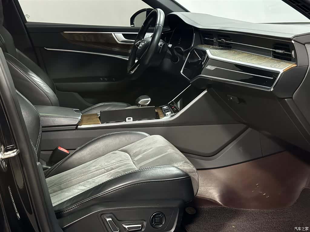 Audi A6L, 2023 7