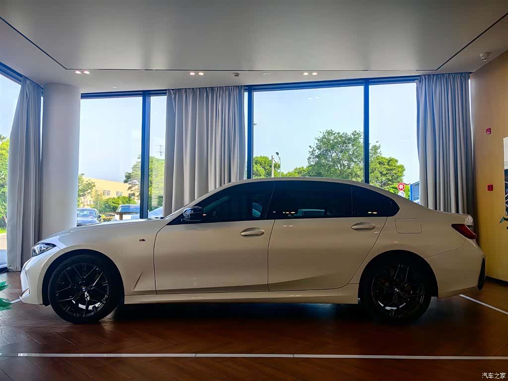 BMW 3 Series, 2024 3