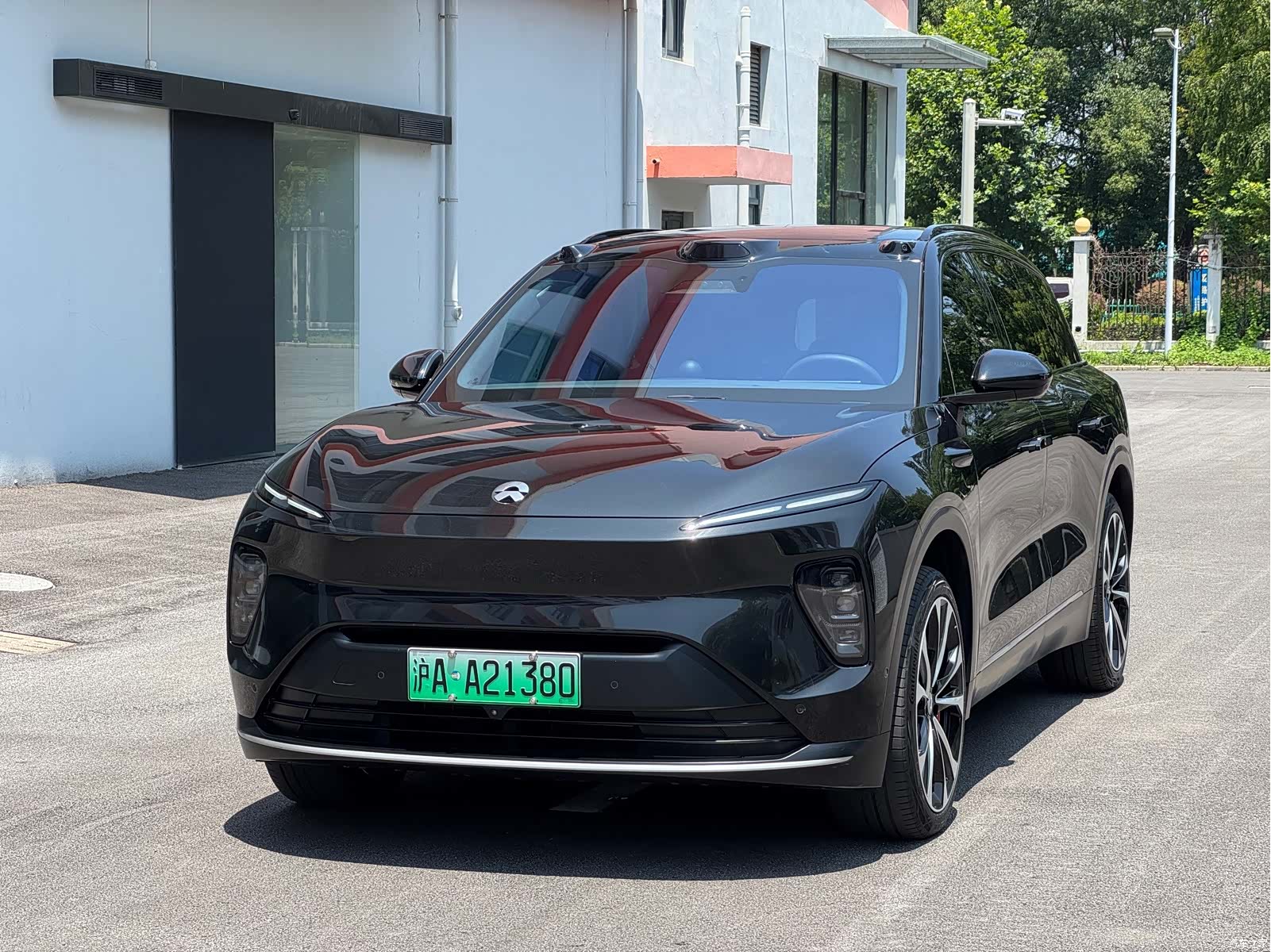 NIO ES8, 2025 1