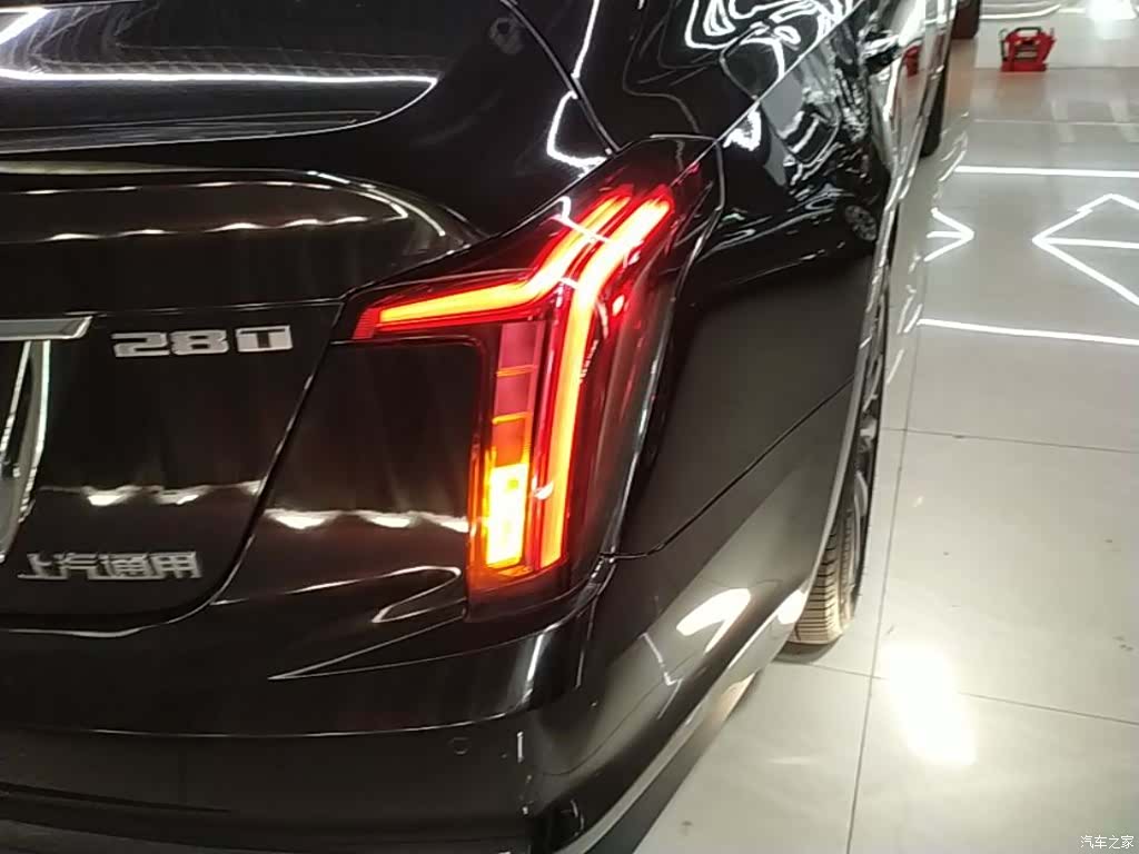 Cadillac CT5, 2023 8