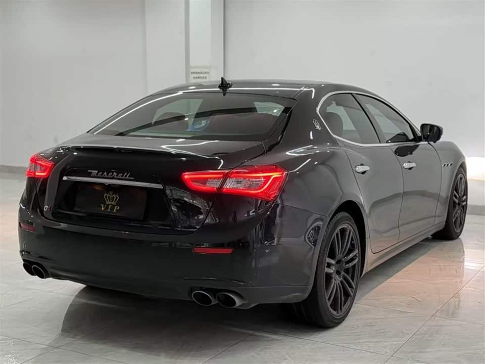 Maserati Ghibli Maserati Ghibli