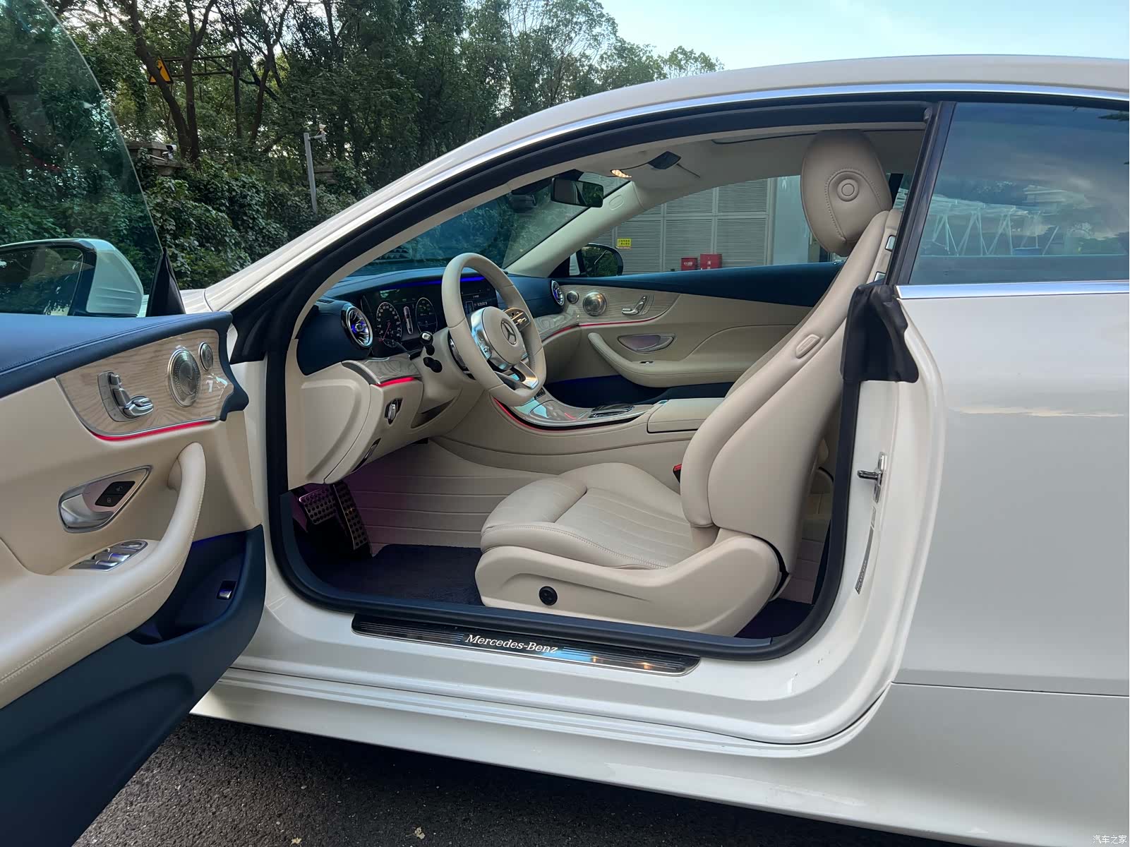 Mercedes-Benz E-Class, 2020 все фото