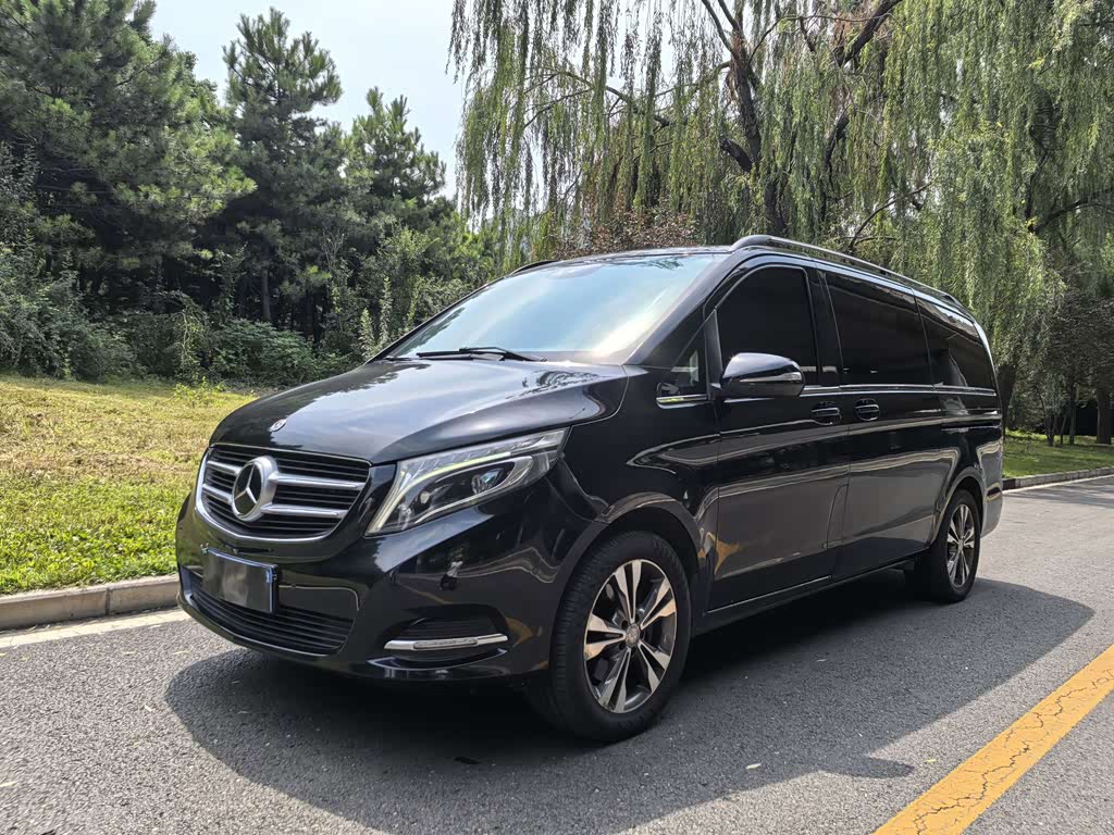 Mercedes-Benz V-Class