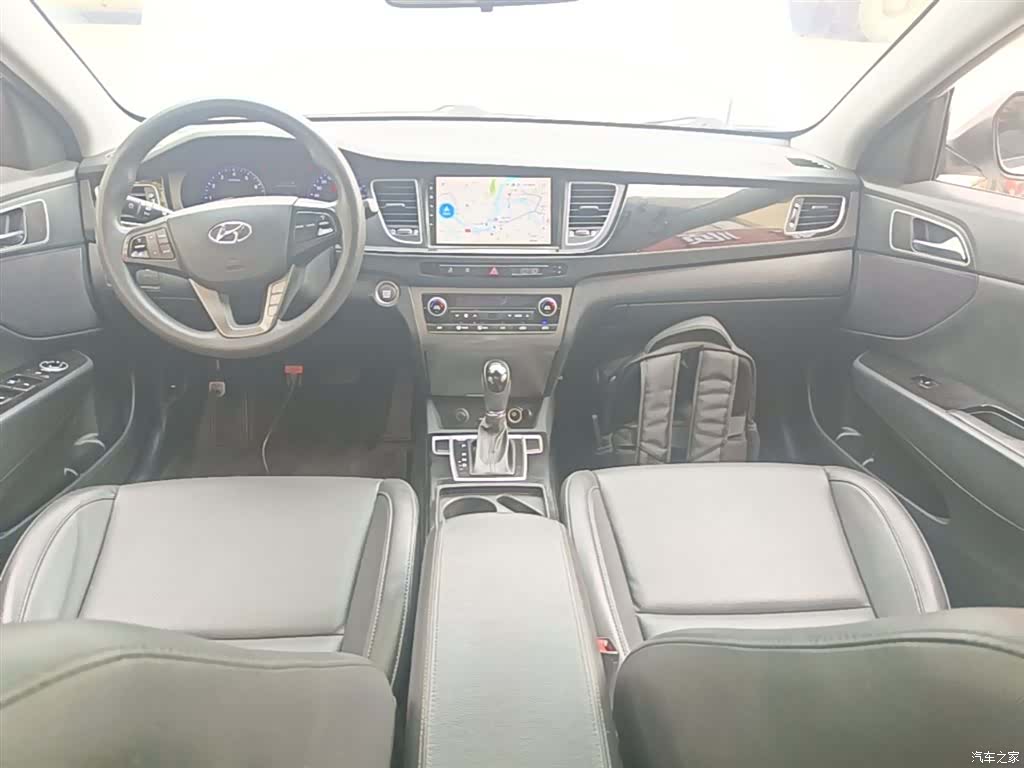 Hyundai GLS, 2016 10