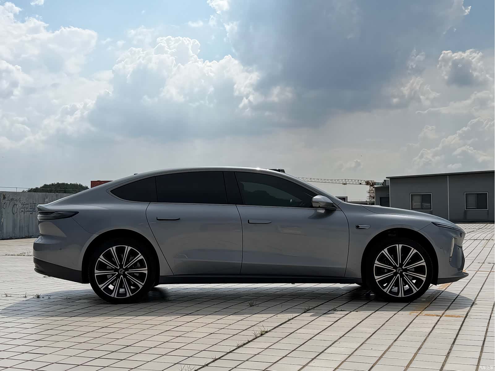NIO ET7, 2024 4