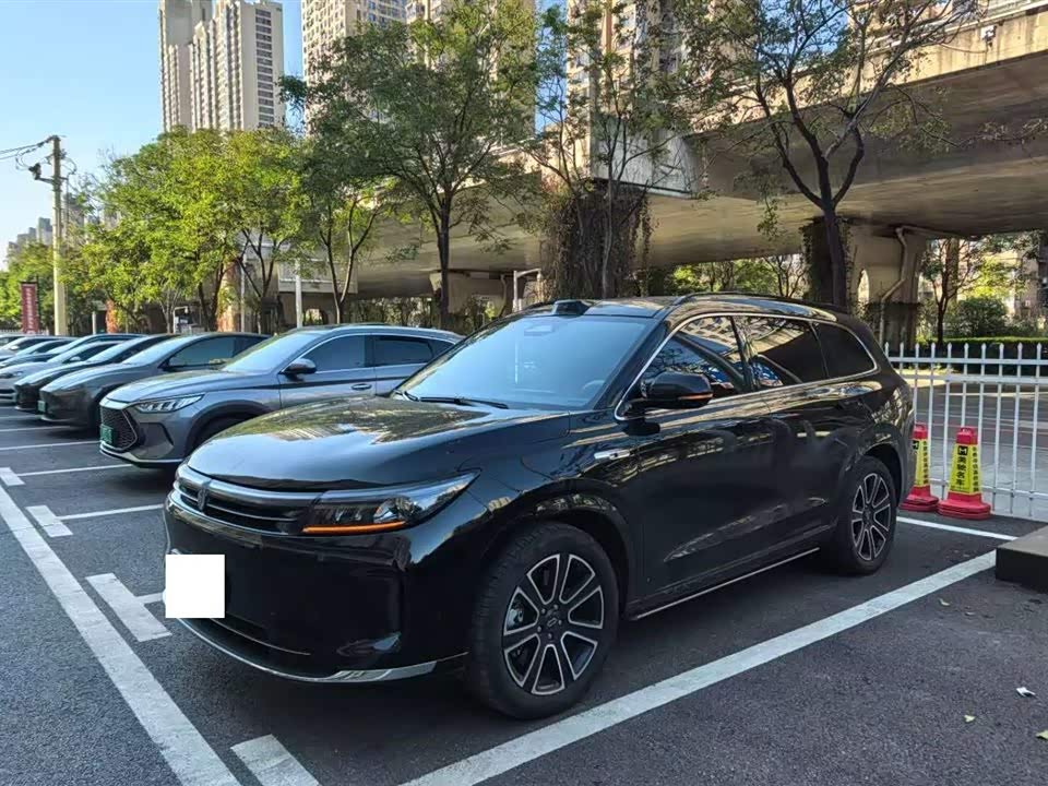 AITO Ask the world M7