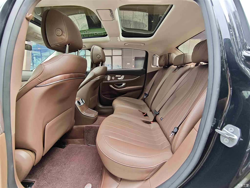 Mercedes-Benz E-Class, 2023 7