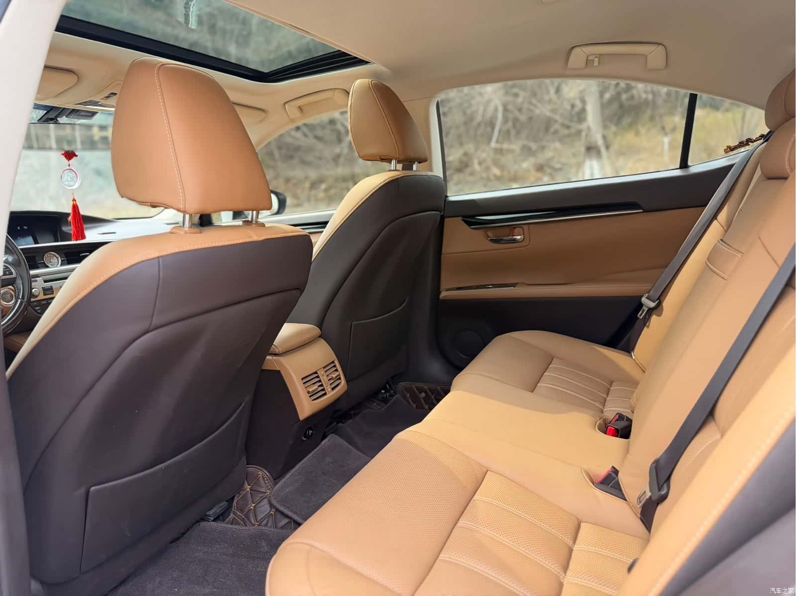 Lexus ES, 2017 9