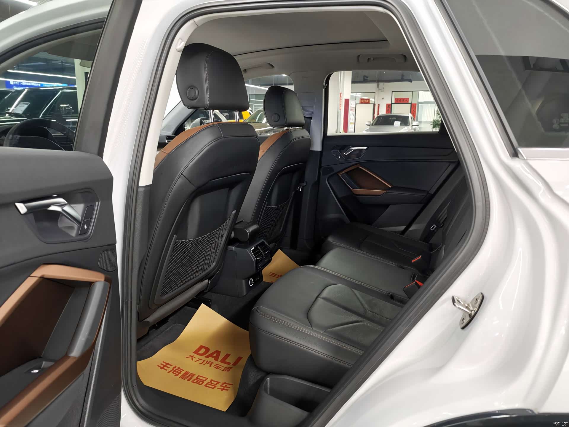 Audi Q3, 2021 6