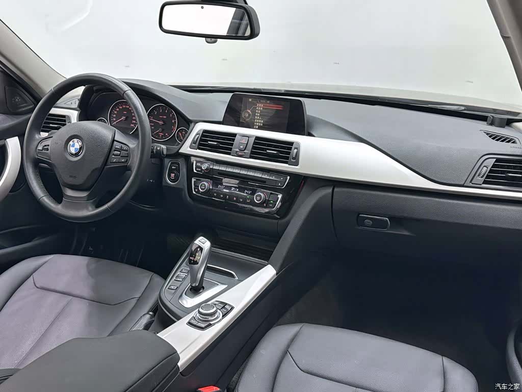 BMW 3 Series, 2016 12