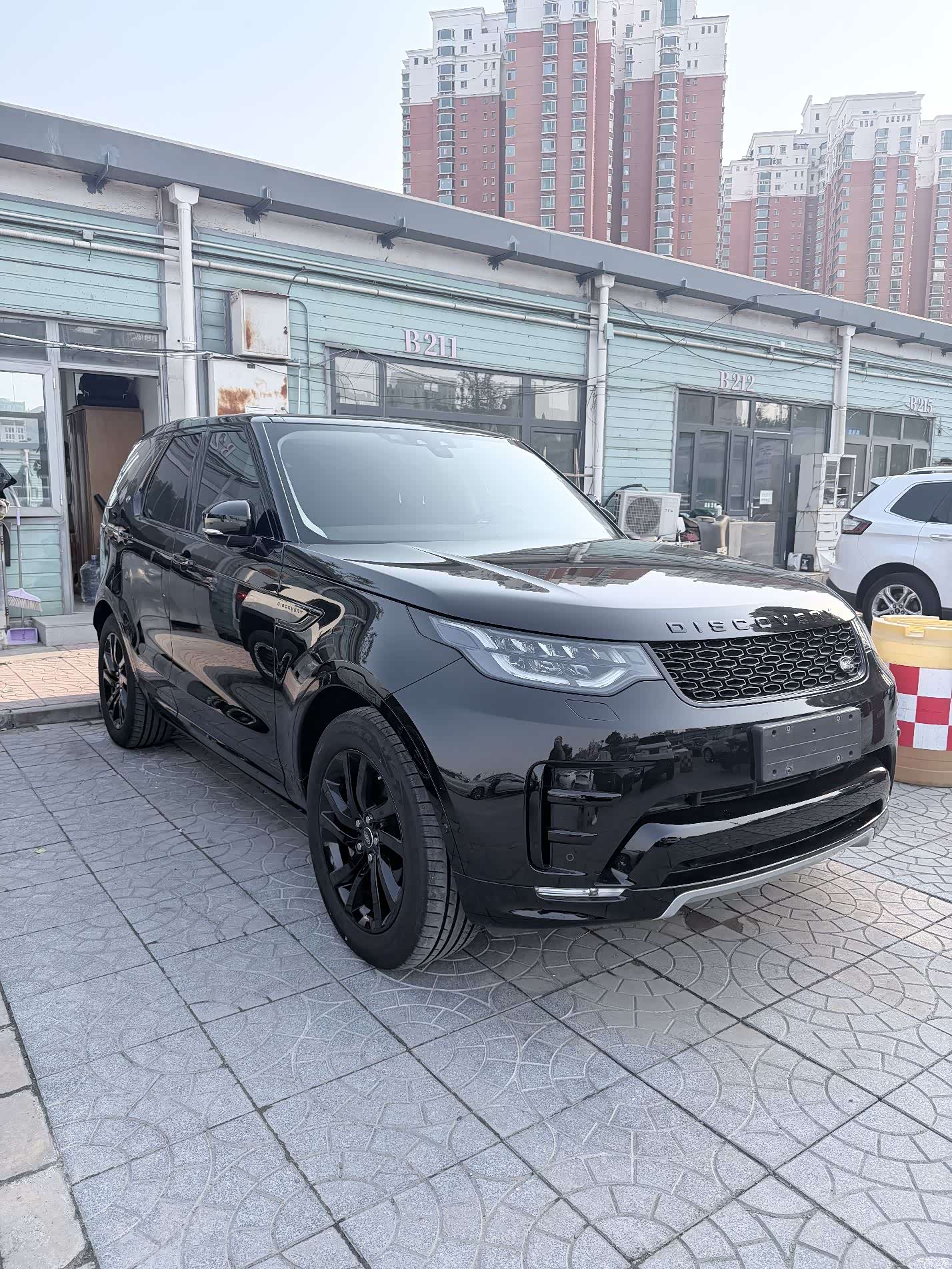 Land Rover Discovery, 2020 3