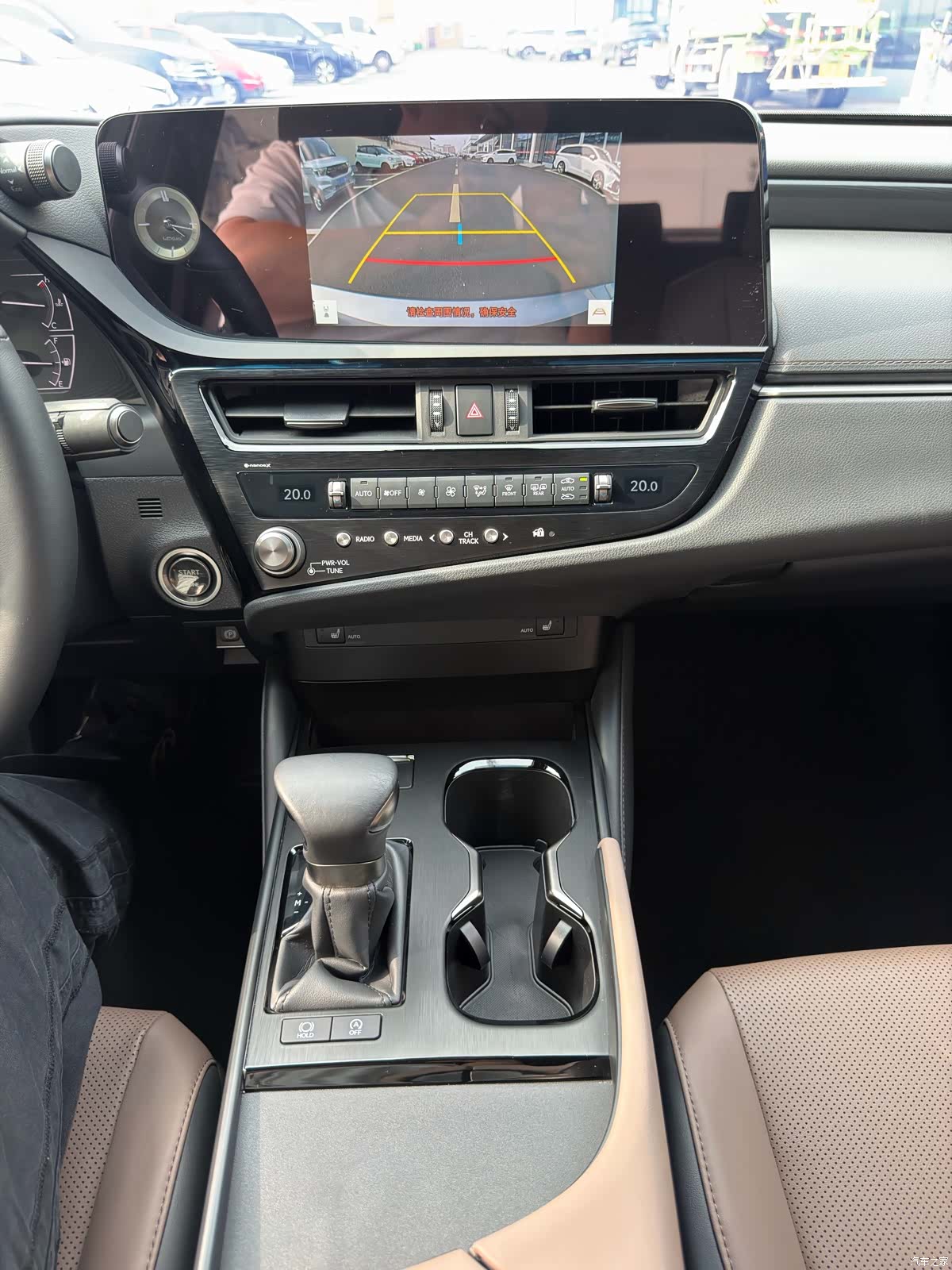 Lexus ES, 2024 8