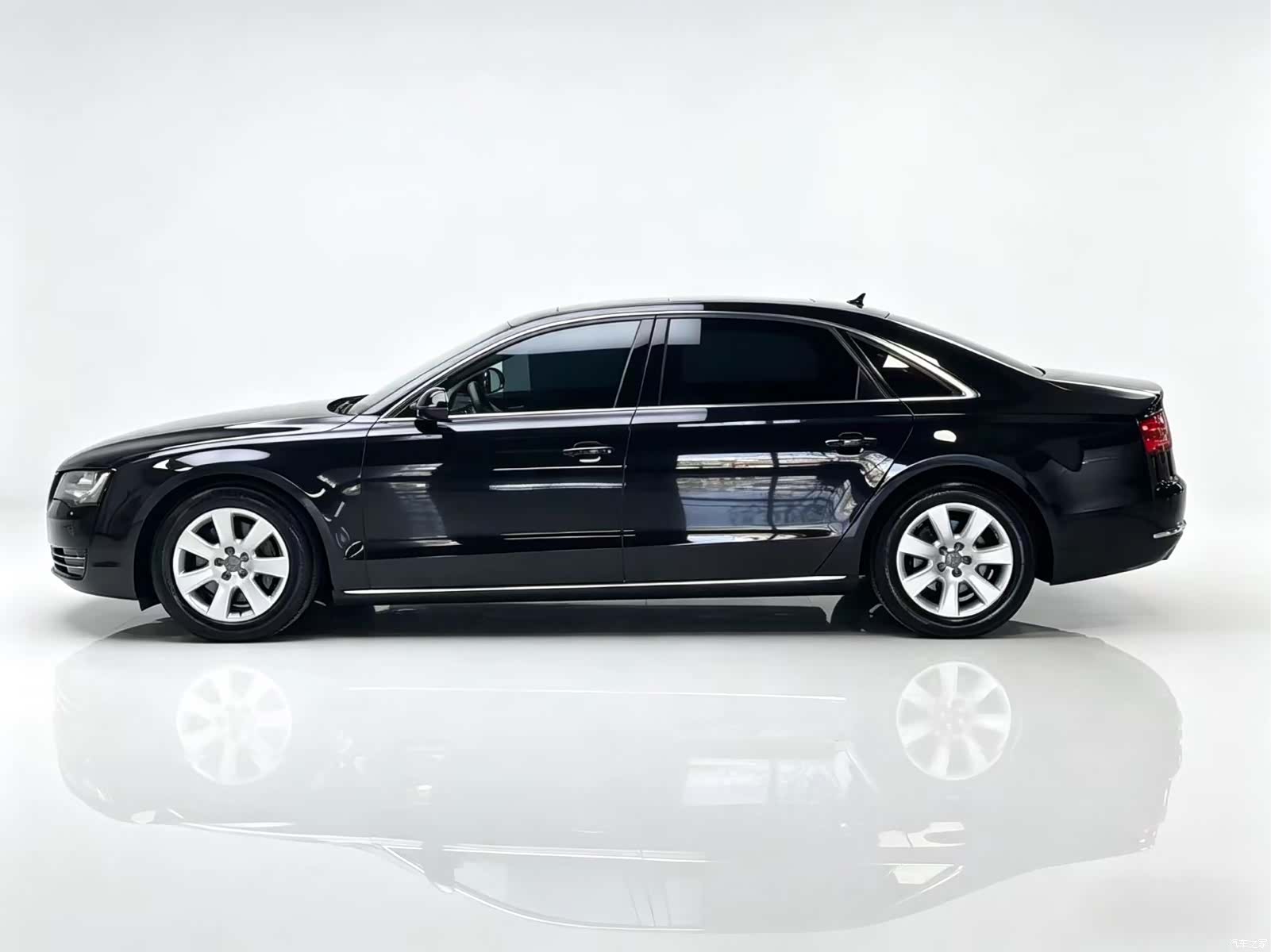 Audi A8L, 2012 4