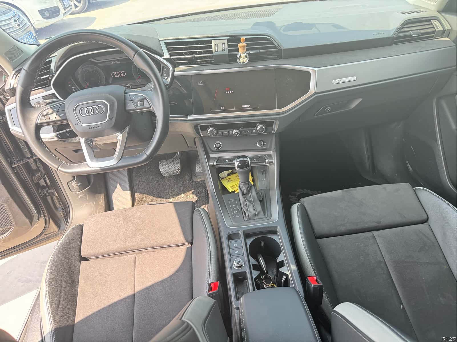 Audi Q3, 2023 все фото