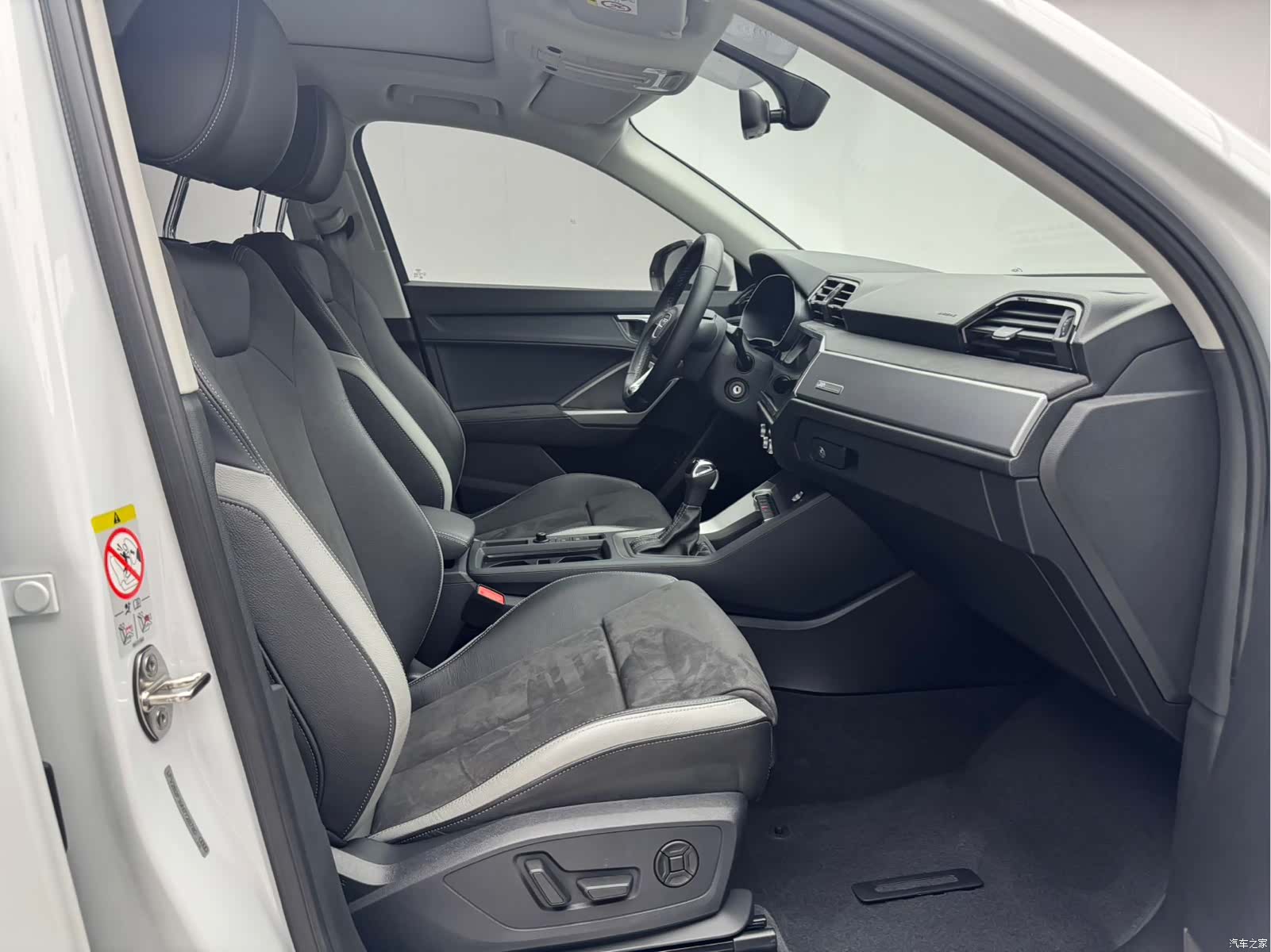 Audi Q3, 2022 9