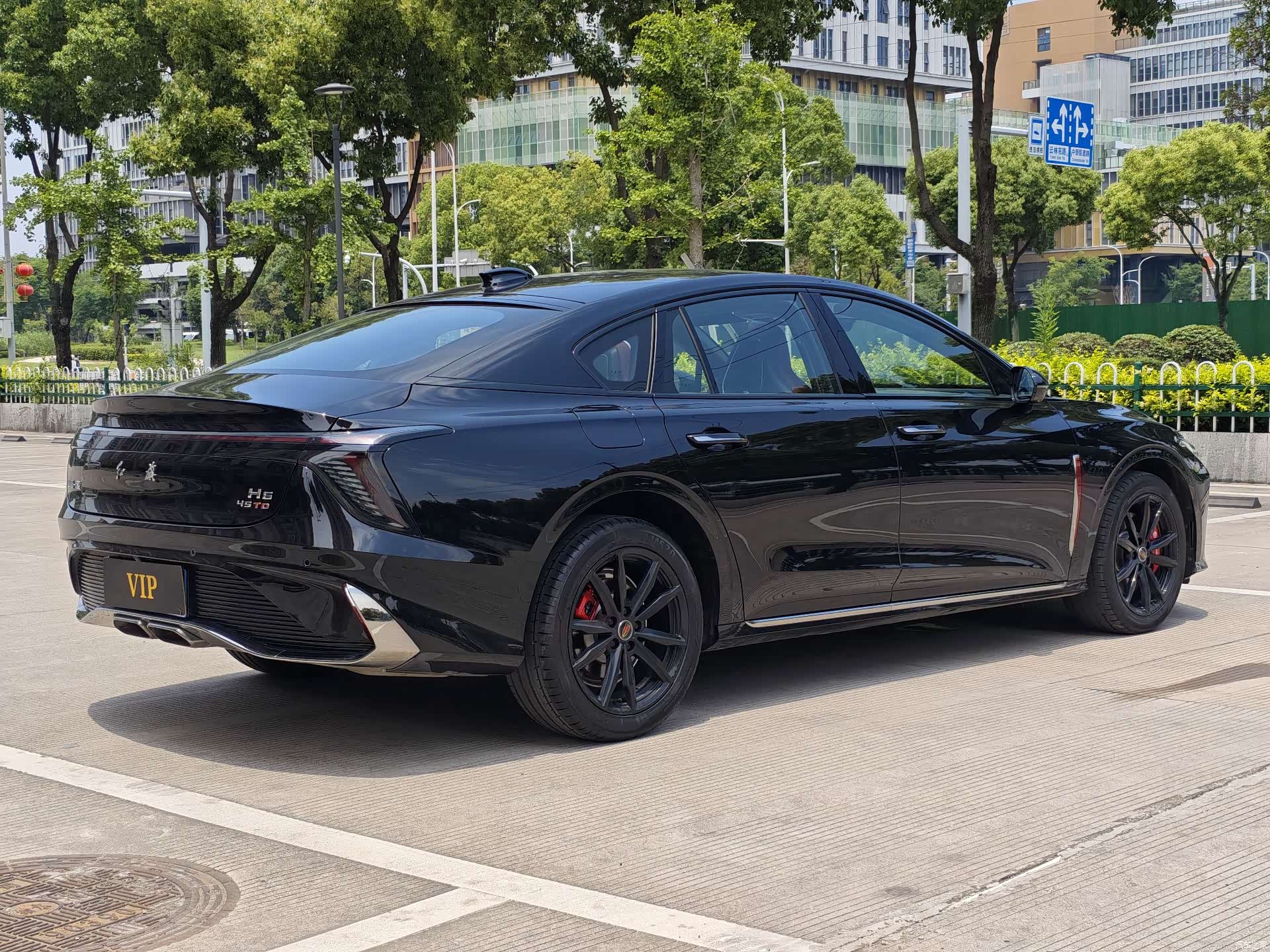 Hongqi H6, 2025 13