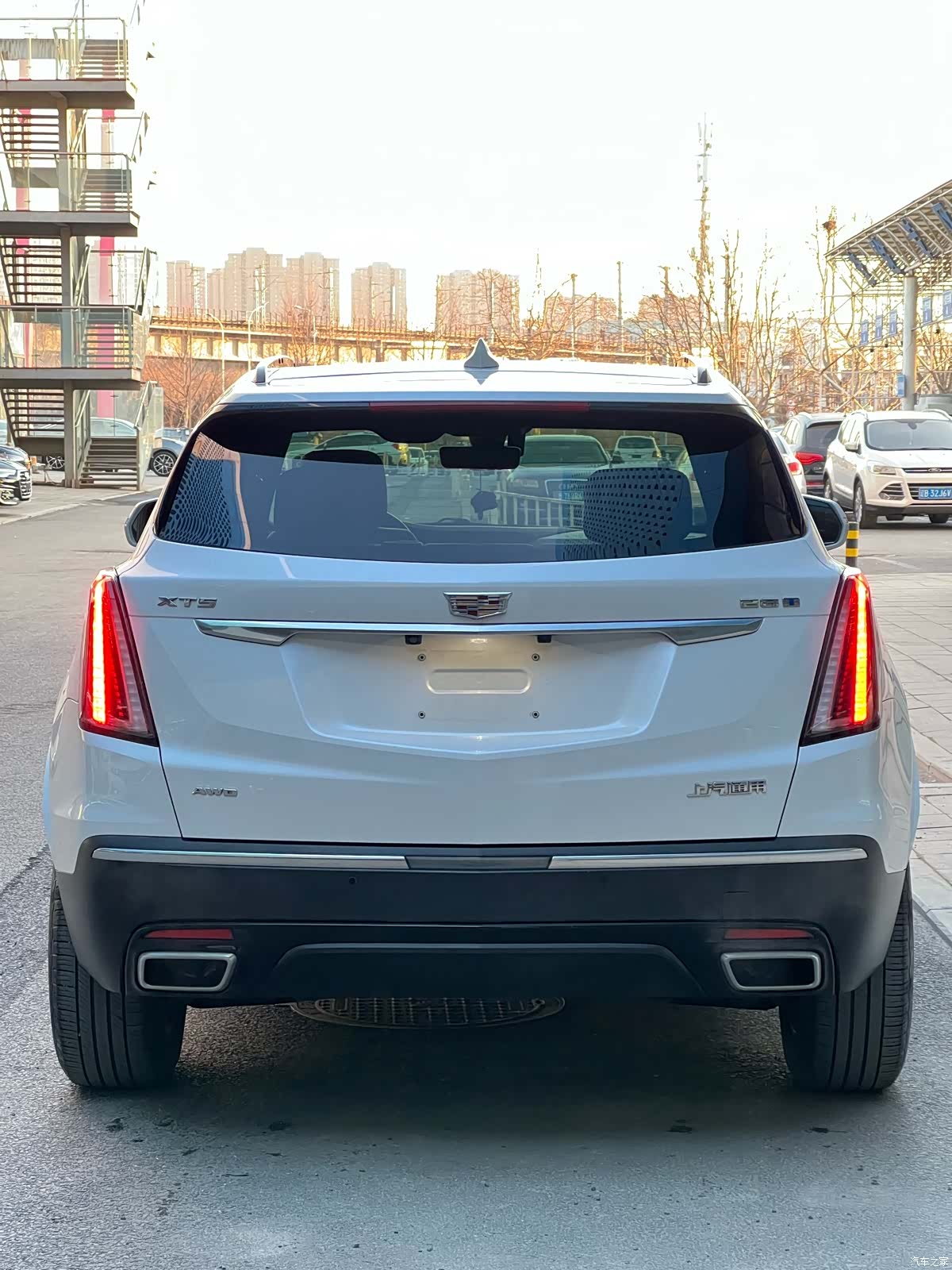 Cadillac XT5, 2023 все фото