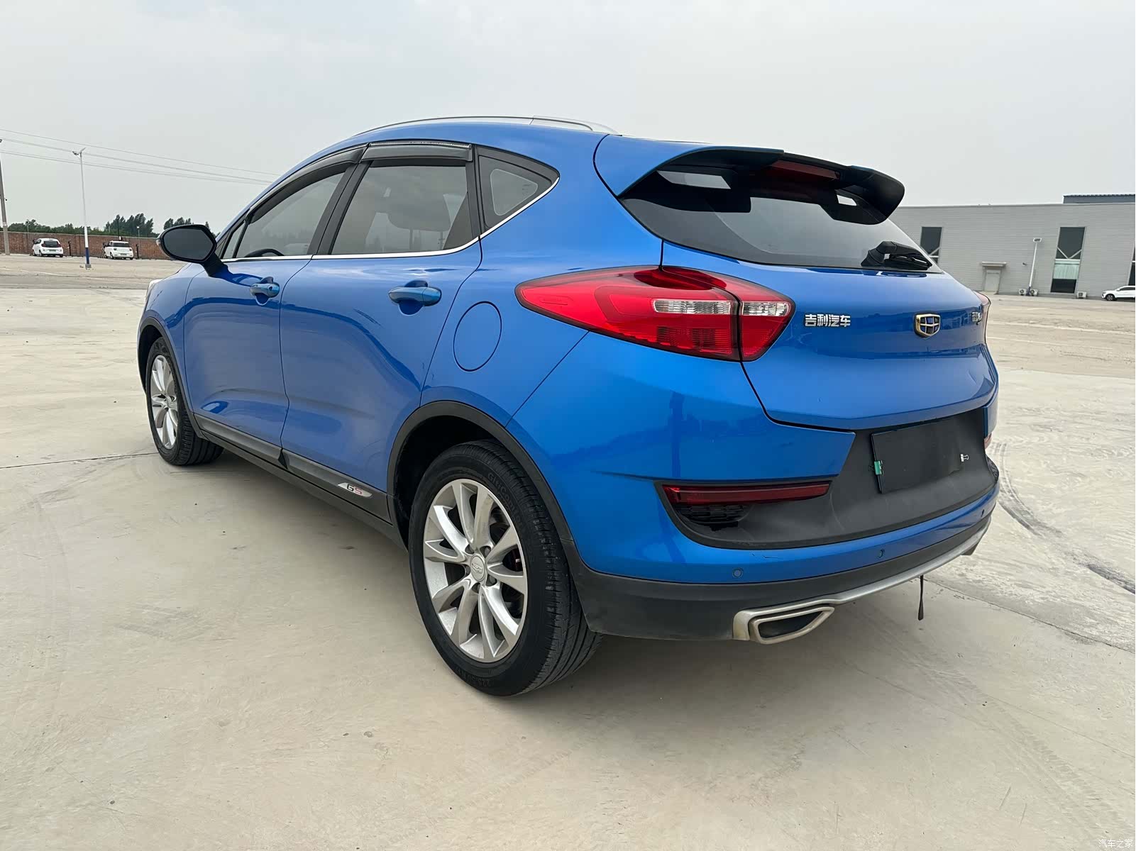 Geely Emgrand, 2017 14