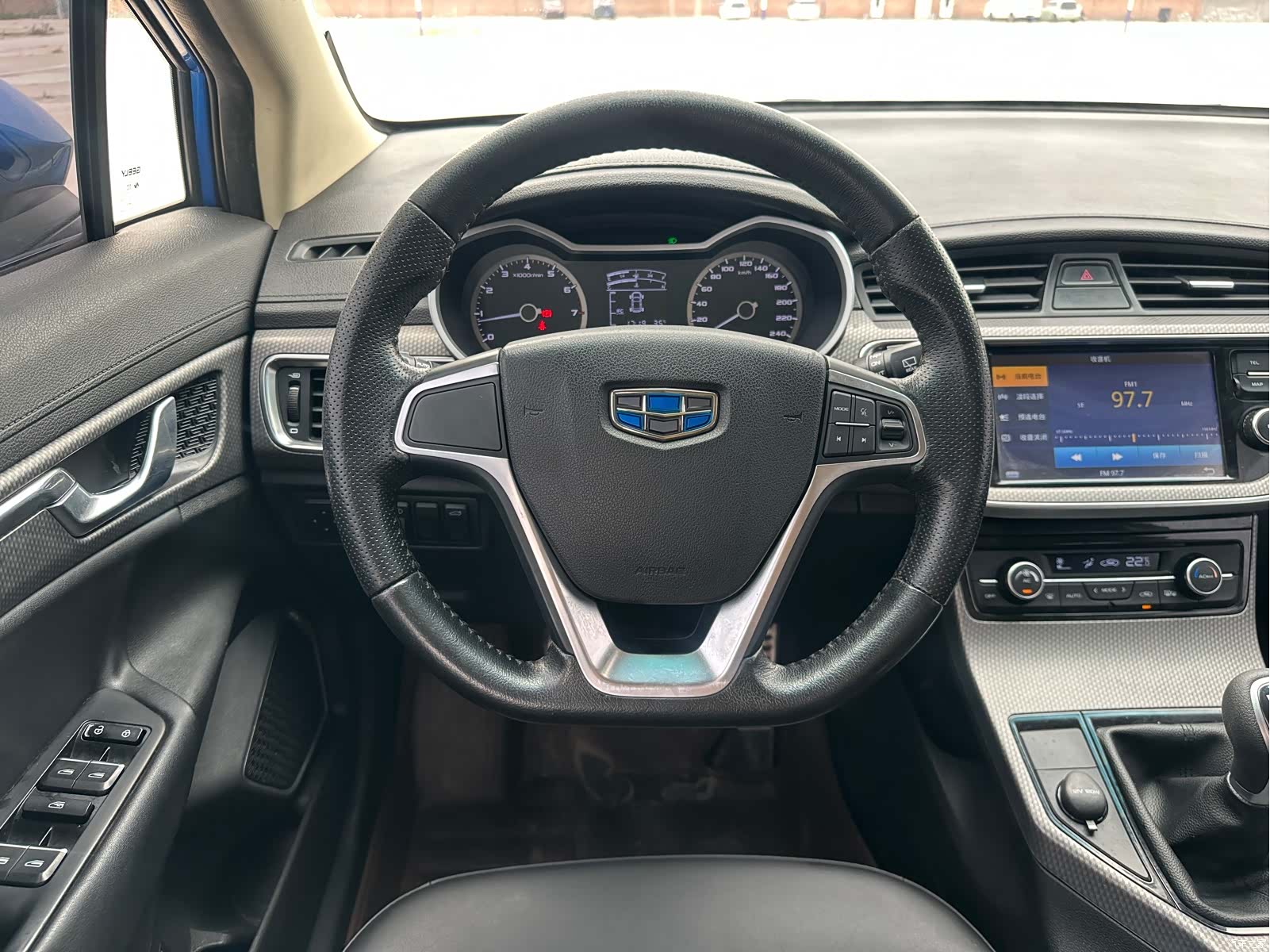 Geely Emgrand, 2017 8