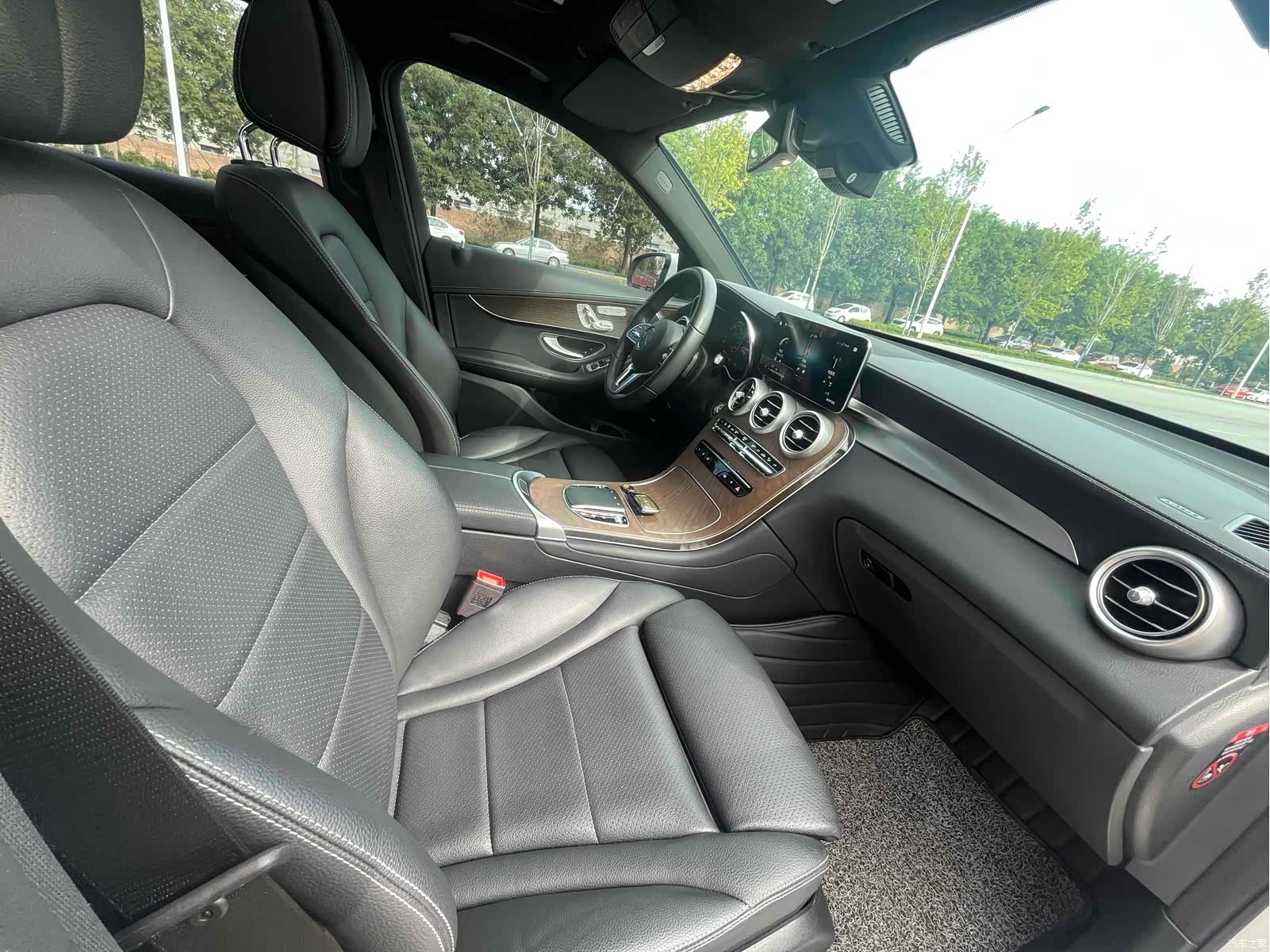 Mercedes-Benz GLC, 2022 13