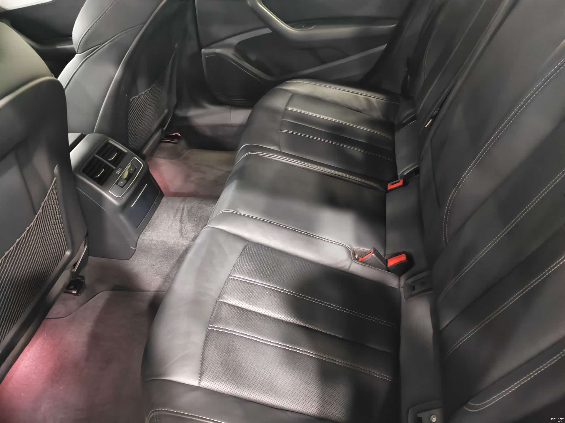 Audi A4L, 2021 9