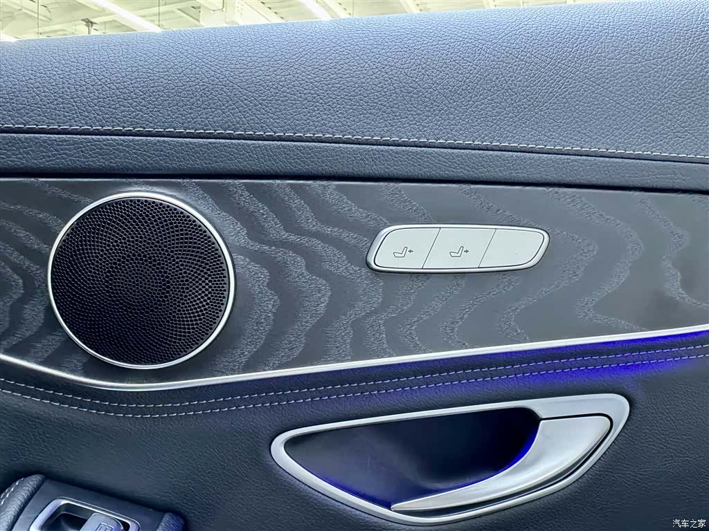 Mercedes-Benz C-Class, 2019 11