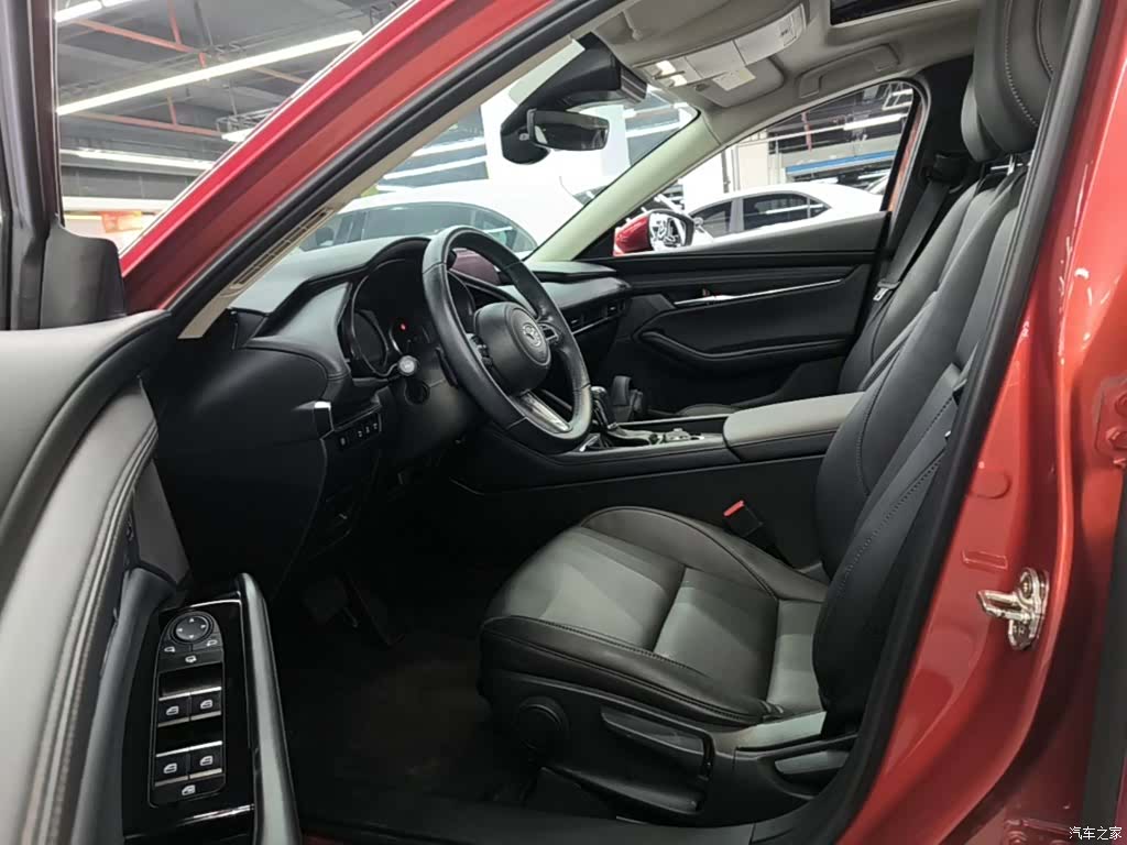 Mazda Mazda3, 2023 16