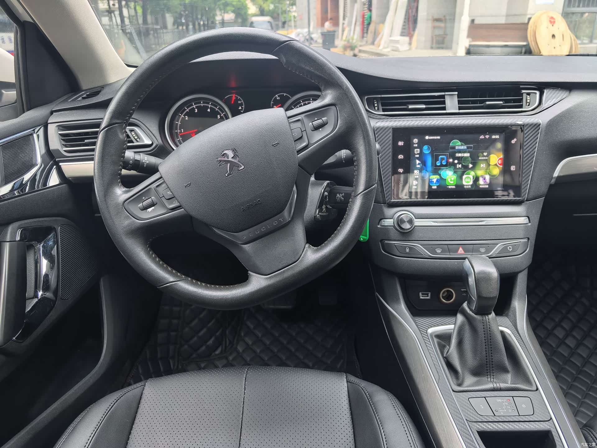 Peugeot 408, 2015 8