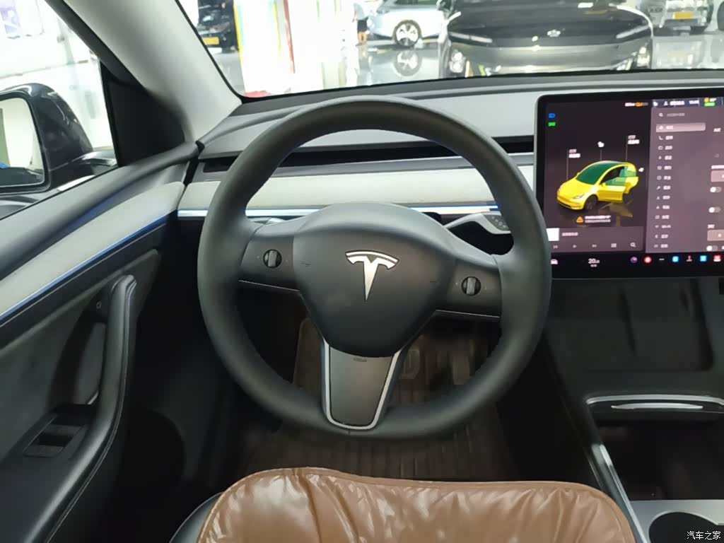 Tesla Model Y, 2024 11