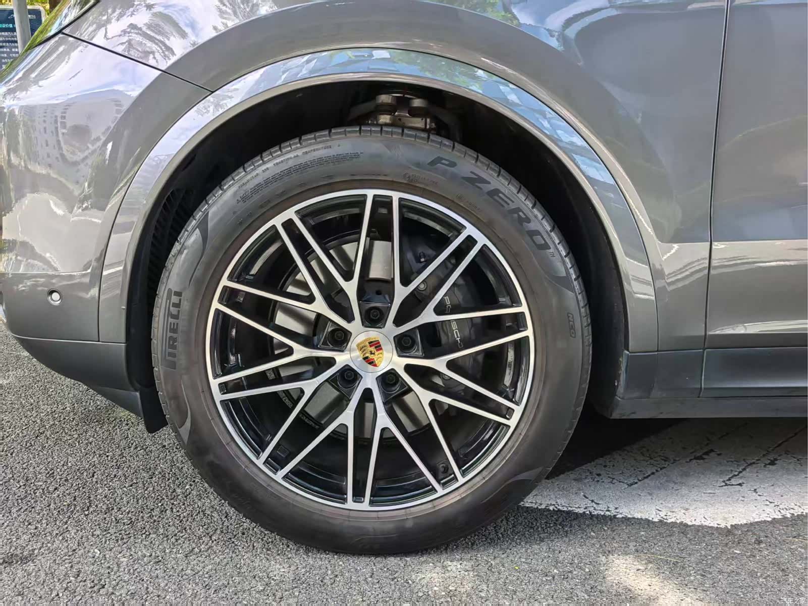 Porsche Cayenne, 2024 3