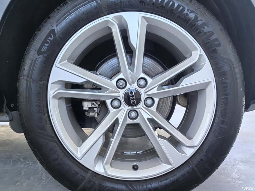 Audi Q3, 2023 23