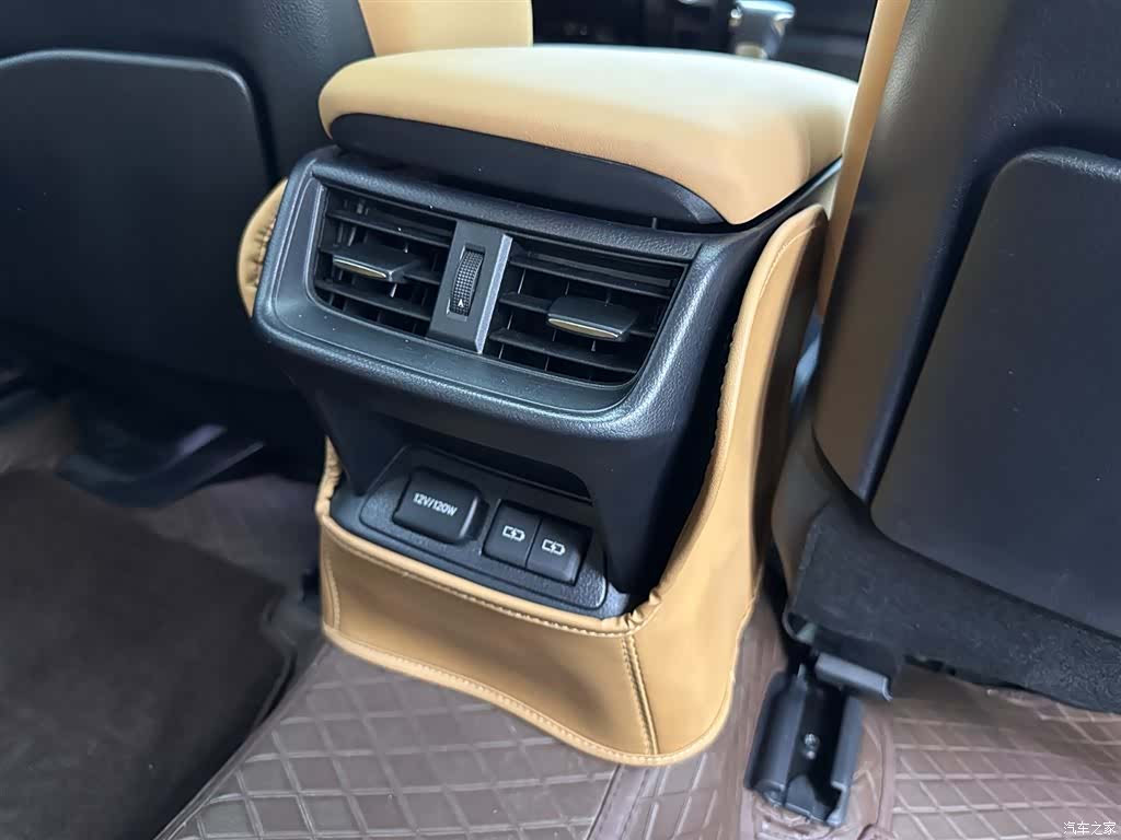 Lexus ES, 2023 26