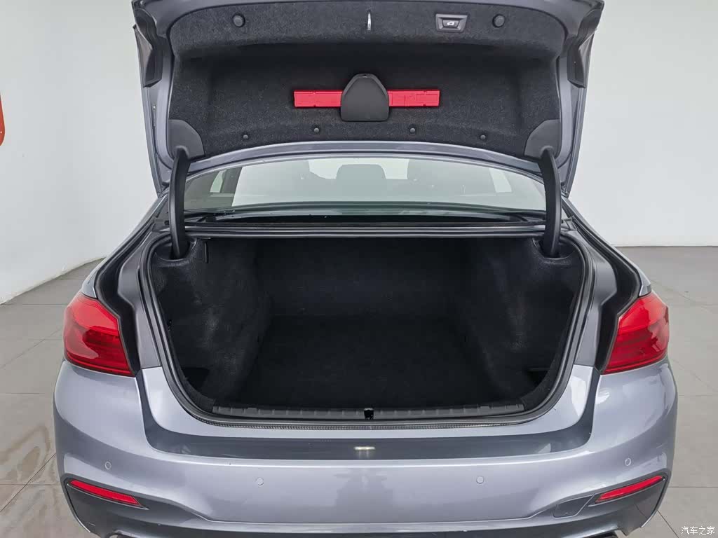 BMW 5 Series, 2019 16