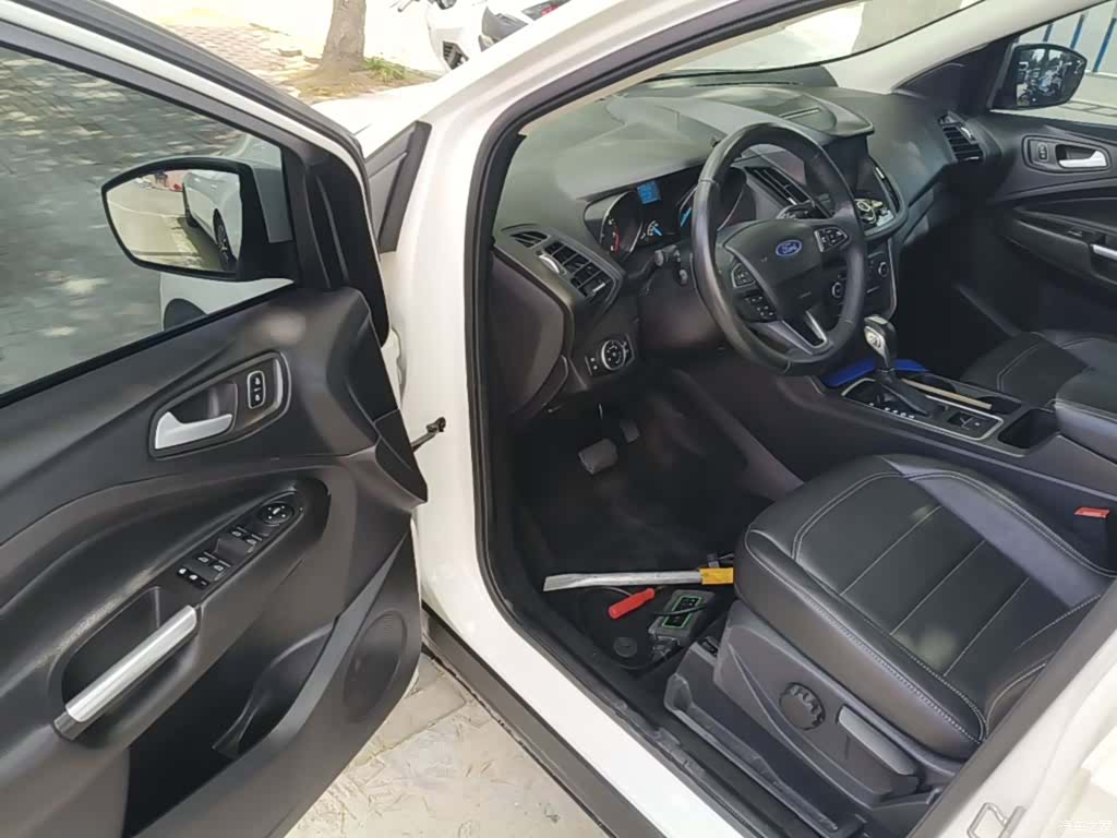 Ford Kuga, 2018 16