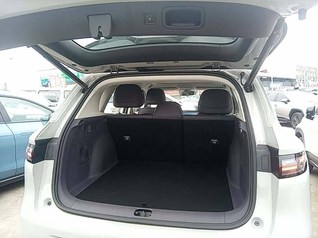 Leapmotor B10, 2025 19